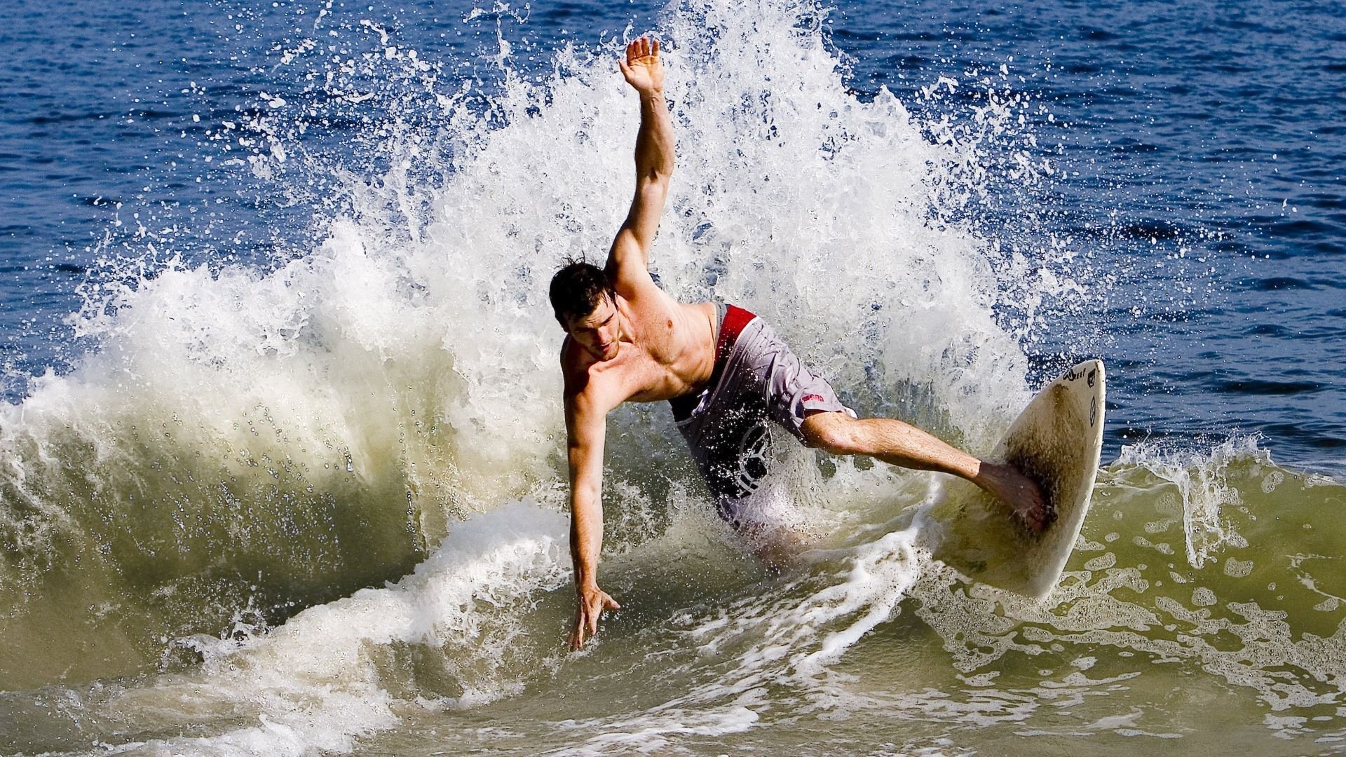 开云体育直播-逆转风暴中的意外之星，土耳其如何让惊艳四座的孔德成为传奇一夜的注脚