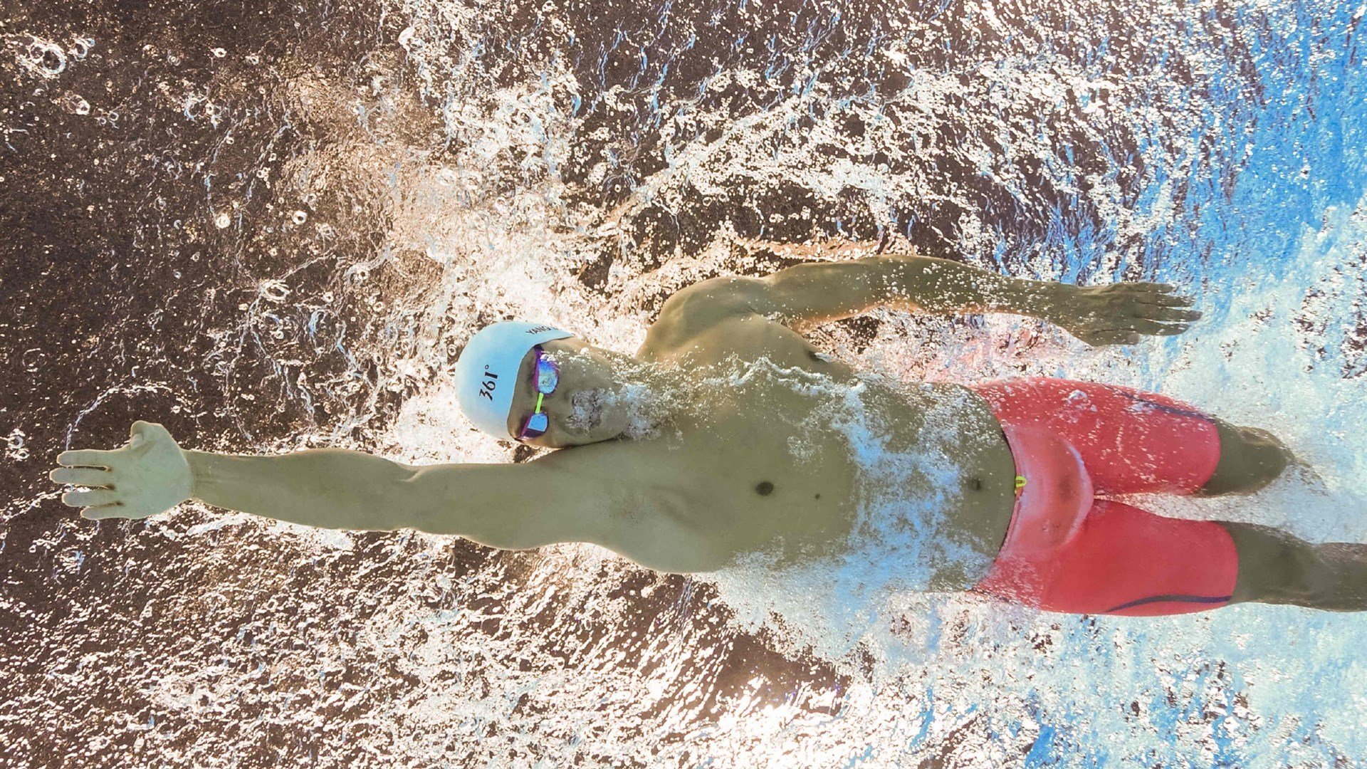 开云体育平台APP-绝杀背后的逻辑，当阿斯顿马丁的无心插柳撞上周冠宇的天道酬勤